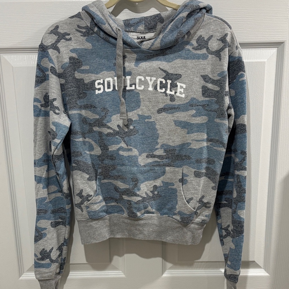 SoulCycle Men's Blue and Gray Camouflage Sweater